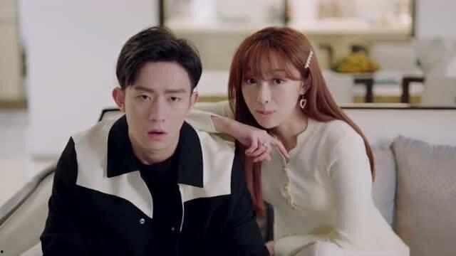 娱乐吃瓜酱夏天情侣,娱乐吃瓜酱带你揭秘夏天情侣的浪漫瞬间  第2张